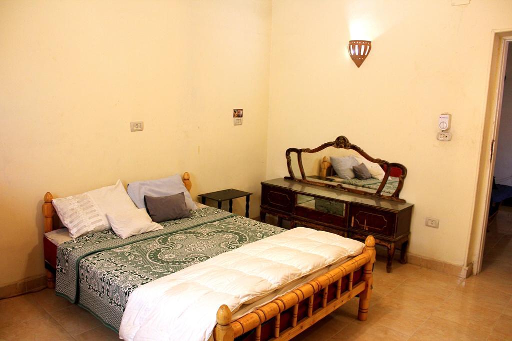 Pyramids Loft Homestay Kafret el-Gabal Værelse billede