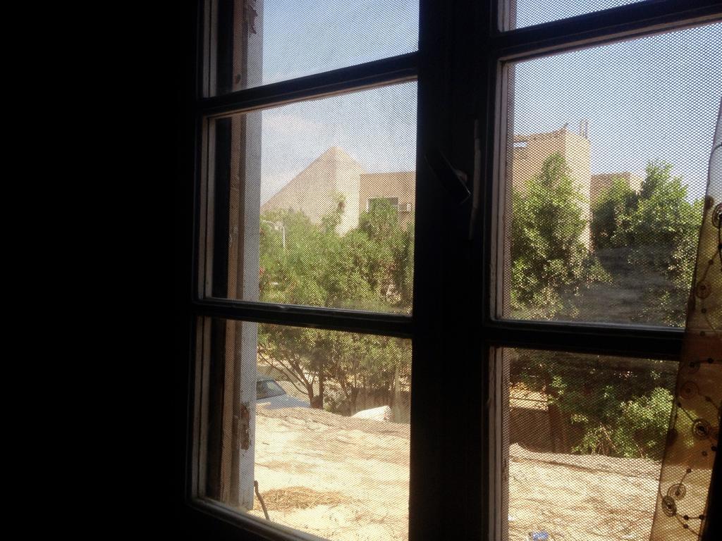 Pyramids Loft Homestay Kafret el-Gabal Værelse billede