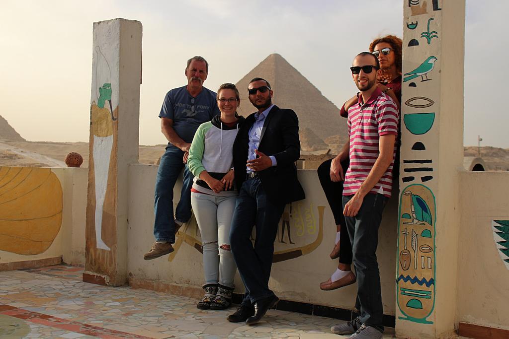Pyramids Loft Homestay Kafret el-Gabal Eksteriør billede